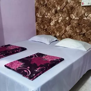 Hostal Mother